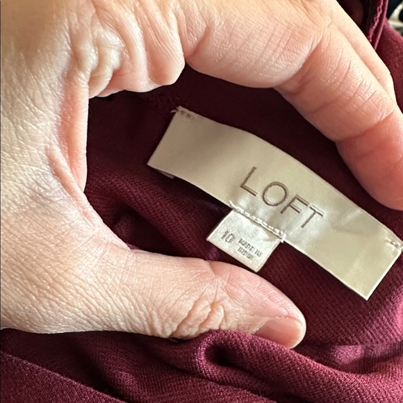Burgundy Marooon long Sleeve Shift Dress The Loft size 10 - Picture 3 of 3